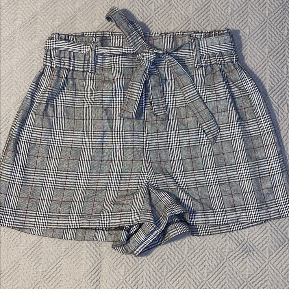 Black and grey Plaid shorts (high waisted) size M